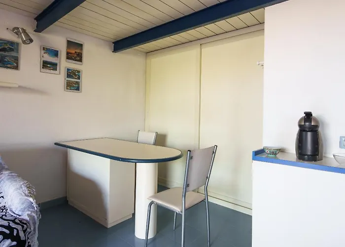 Casa Mareblu * パラーウ